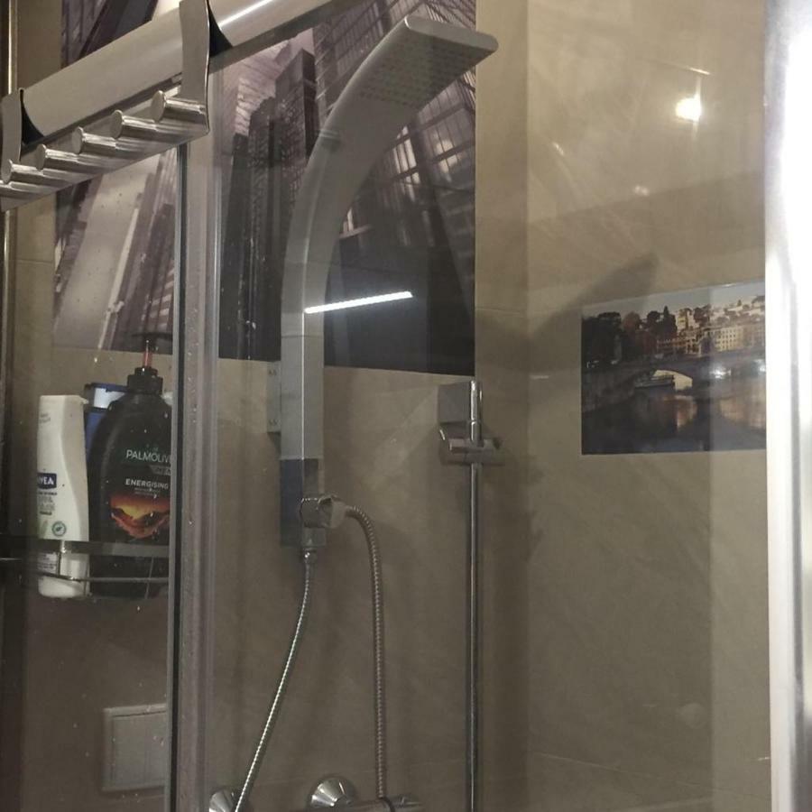 Karmelek Appartement Warschau Buitenkant foto