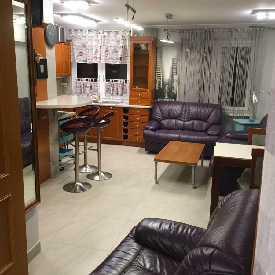 Karmelek Appartement Warschau Buitenkant foto